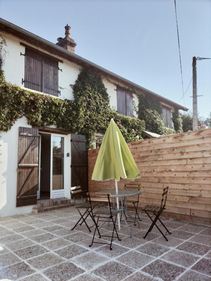 A Deux Pas De Cabourg ,Avec Une Belle Vue Sur La Campagne Normande.A Grangues Zewnętrze zdjęcie